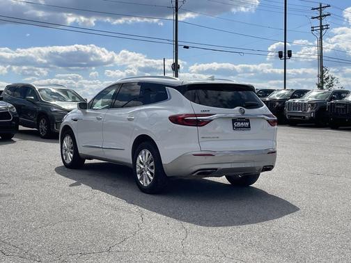 2020 Buick Enclave Essence