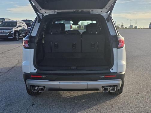 2026 GMC Acadia Elevation FWD