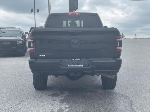 2022 RAM 2500 Laramie Crew Cab 4x4 6'4' Box