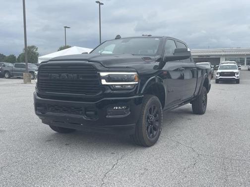 2022 RAM 2500 Laramie Crew Cab 4x4 6'4' Box
