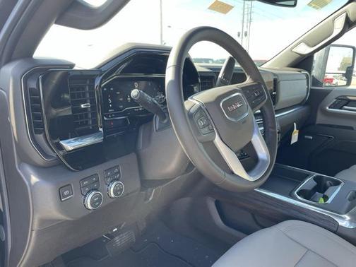 2025 GMC Sierra 2500 SLT