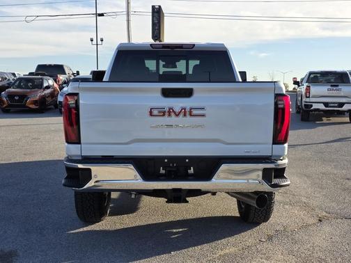 2026 GMC Sierra 2500 SLT