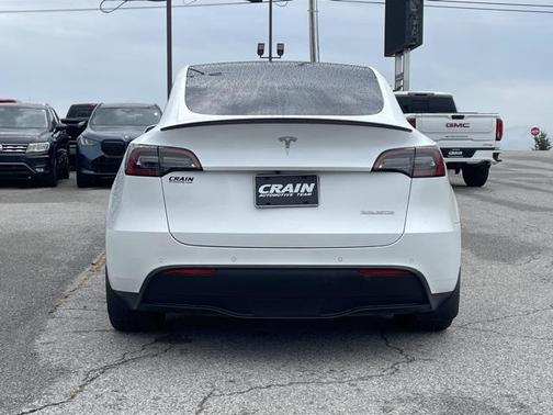 2022 Tesla Model Y Performance Dual Motor All-Wheel Drive