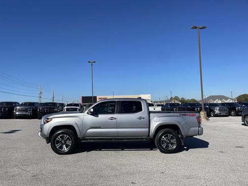 2020 Toyota Tacoma TRD Sport