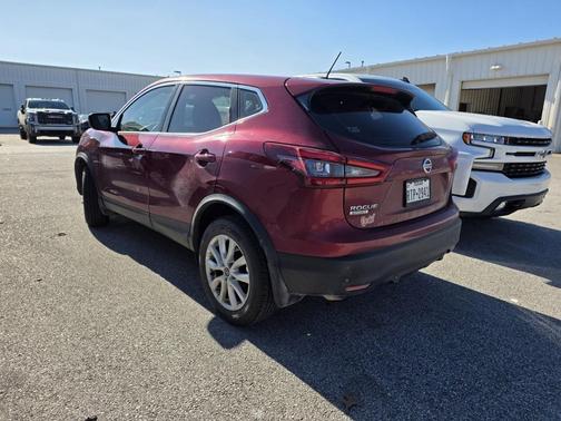 2022 Nissan Rogue Sport S