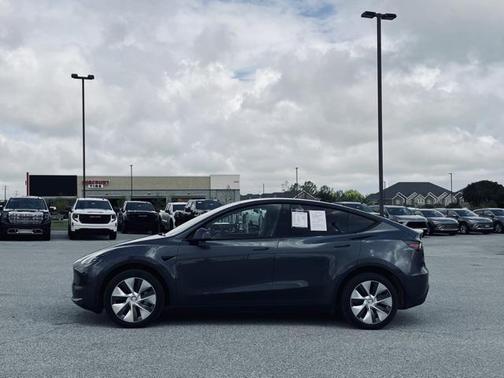 2023 Tesla Model Y Long Range Dual Motor All-Wheel Drive