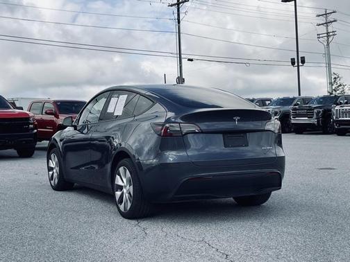 2023 Tesla Model Y Long Range Dual Motor All-Wheel Drive