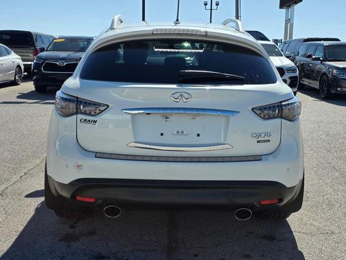 2017 INFINITI QX70 Base