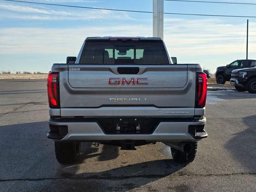2025 GMC Sierra 2500 Denali
