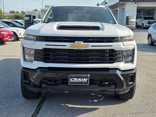Summit White 2025 Chevrolet Silverado 2500 Custom