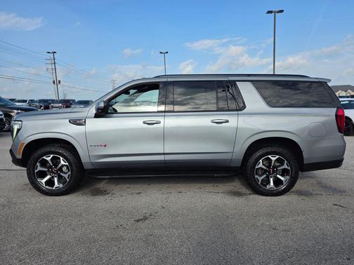 Sterling Metallic 2025 GMC Yukon XL 4WD AT4