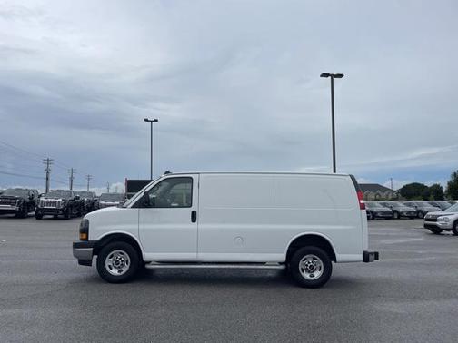 2023 GMC Savana 2500 Work Van