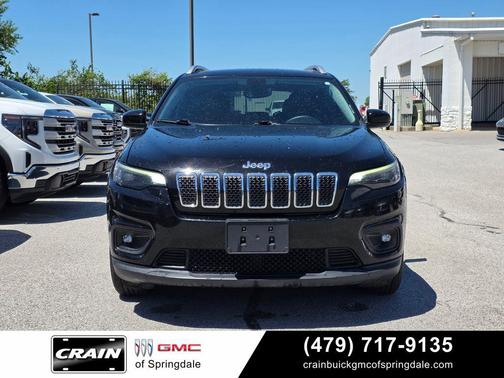 Diamond Black Crystal Pearlcoat 2019 Jeep Cherokee Latitude Plus