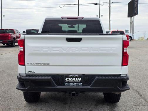 Summit White 2022 Chevrolet Silverado 1500 Limited Custom Trail Boss