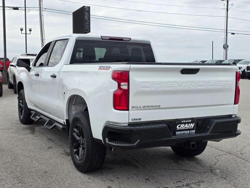 Summit White 2022 Chevrolet Silverado 1500 Limited Custom Trail Boss