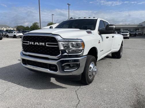 2024 RAM 3500 Big Horn Crew Cab 4x4 8' Box