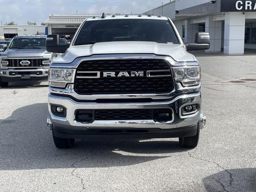 2024 RAM 3500 Big Horn Crew Cab 4x4 8' Box