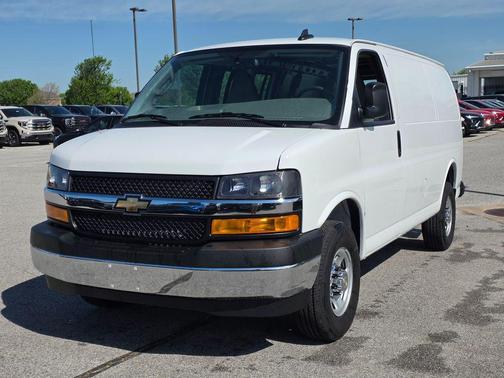 Summit White 2024 Chevrolet Express 2500 Work Van
