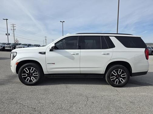 2022 GMC Yukon 4WD AT4