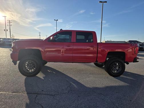 2018 Chevrolet Silverado 1500 2LT
