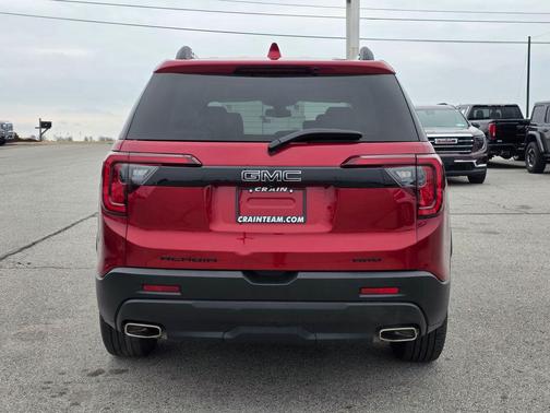 2023 GMC Acadia AWD SLT