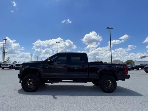 2022 Ford F-350 Lariat