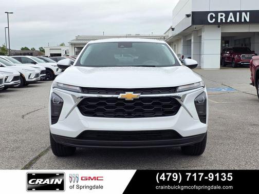 Summit White 2025 Chevrolet Trax LS