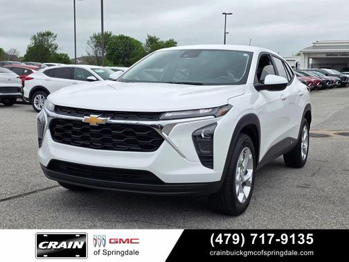 Summit White 2025 Chevrolet Trax LS