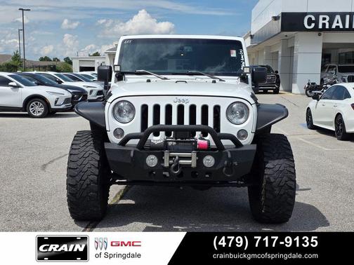 Bright White Clearcoat 2017 Jeep Wrangler Unlimited Sport