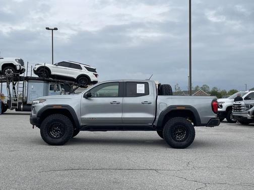 2024 GMC Canyon AT4X