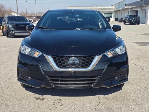 2021 Nissan Versa 1.6 SV