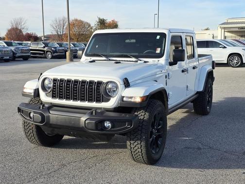2025 Jeep Gladiator Nighthawk