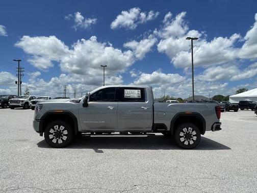 2025 GMC Sierra 2500 Denali