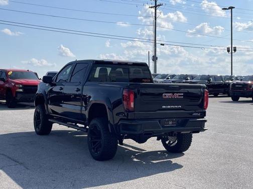 2025 GMC Sierra 1500 AT4
