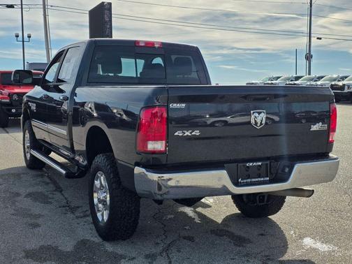 2017 RAM 3500 Big Horn Crew Cab 4x4 6'4' Box