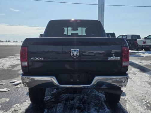 2017 RAM 3500 Big Horn Crew Cab 4x4 6'4' Box