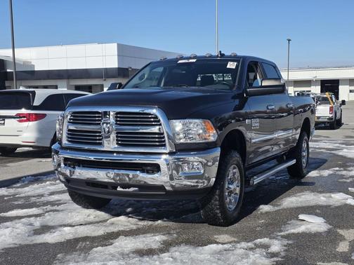 2017 RAM 3500 Big Horn Crew Cab 4x4 6'4' Box