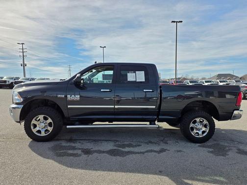 2017 RAM 3500 Big Horn Crew Cab 4x4 6'4' Box