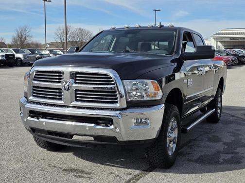 2017 RAM 3500 Big Horn Crew Cab 4x4 6'4' Box