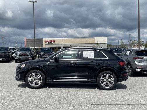 2024 Audi Q3 45 S line Premium Plus
