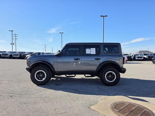 2023 Ford Bronco Badlands