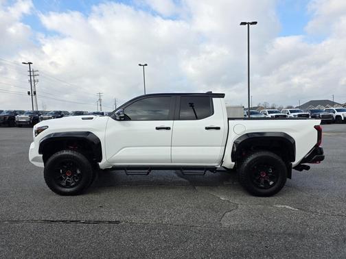 2024 Toyota Tacoma TRD Pro