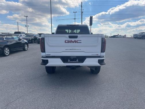 2026 GMC Sierra 2500 AT4