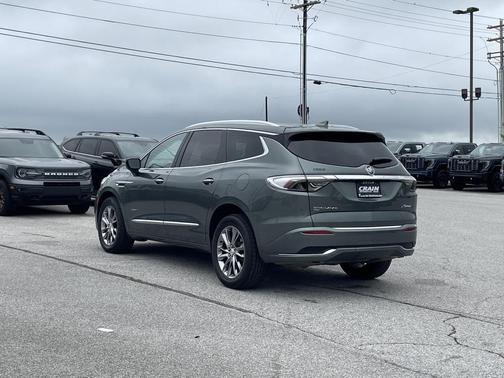 2022 Buick Enclave AWD Avenir