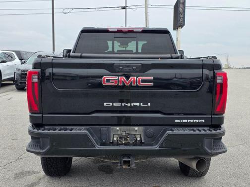 2024 GMC Sierra 2500 Denali