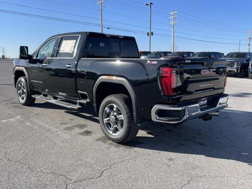 2025 GMC Sierra 2500 SLT