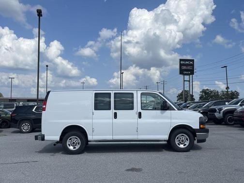 2020 GMC Savana 2500 Work Van