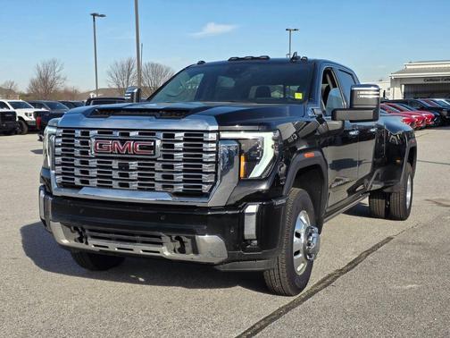 2024 GMC Sierra 3500 Denali