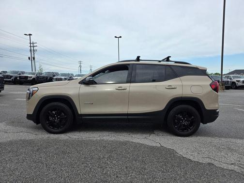 Desert Sand Metallic 2022 GMC Terrain AWD AT4