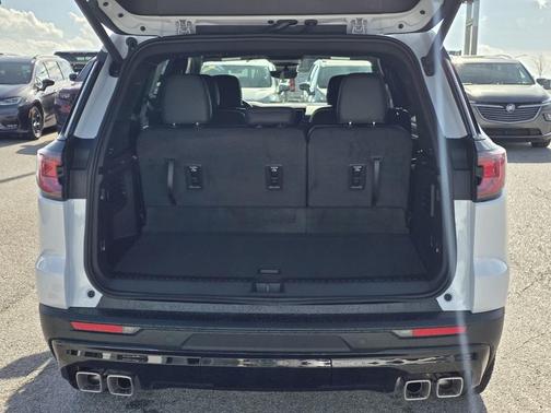 2026 GMC Acadia AT4 AWD